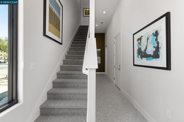 27258 Lumina Ct, Hayward, CA 94541