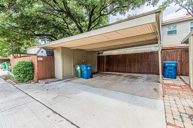2008 Clubridge Drive, Carrollton, TX 75006