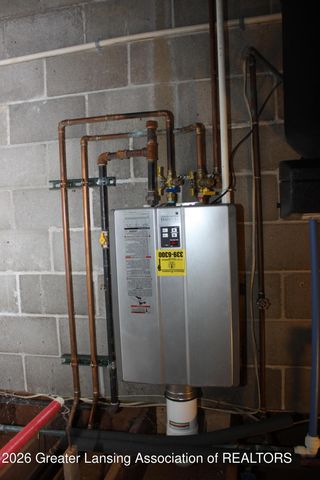 5800 N Williamston Road, Williamston, MI 48895