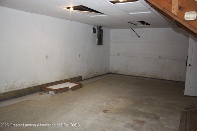 5800 N Williamston Road, Williamston, MI 48895