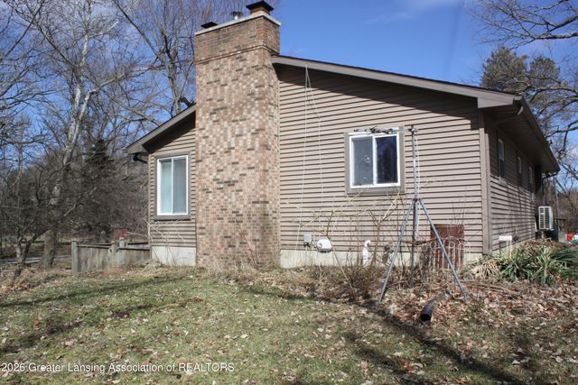 5800 N Williamston Road, Williamston, MI 48895