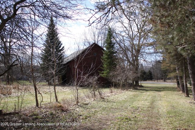 5800 N Williamston Road, Williamston, MI 48895