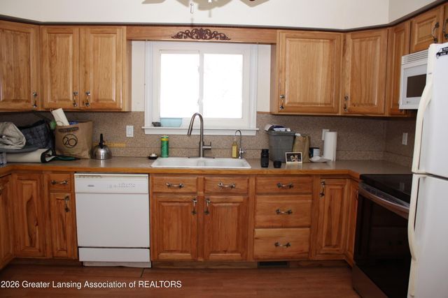 5800 N Williamston Road, Williamston, MI 48895