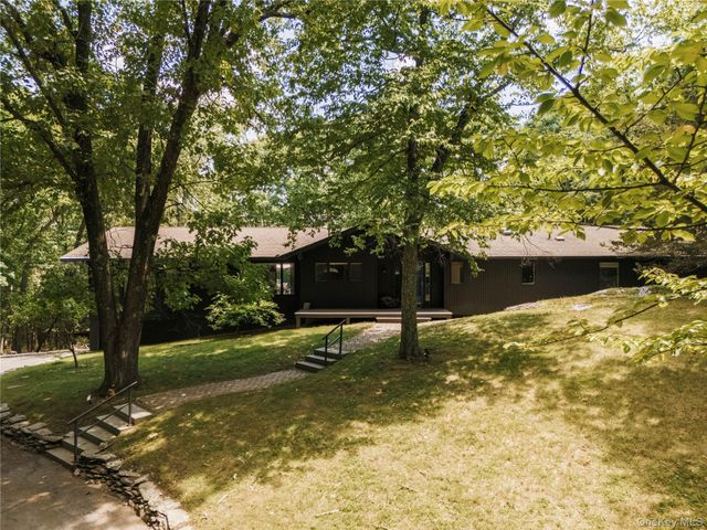 17 Belcher Road, Warwick, NY 10990