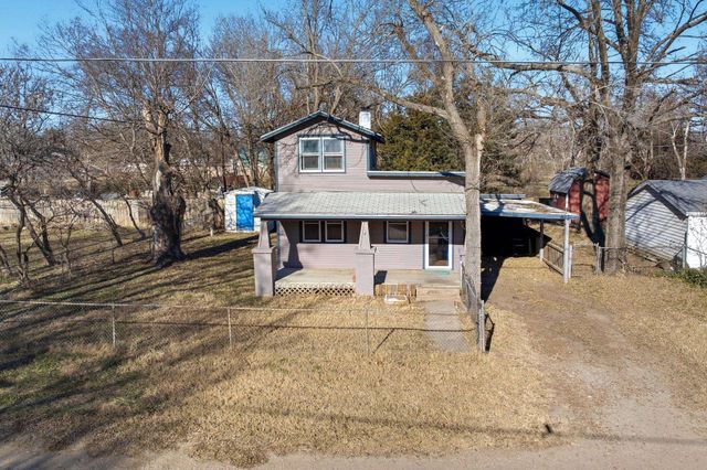 2918 W 10th St N, Wichita, KS 67203