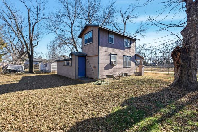 2918 W 10th St N, Wichita, KS 67203