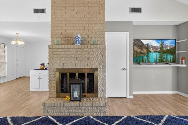 2210 Link Avenue, Orange, TX 77630