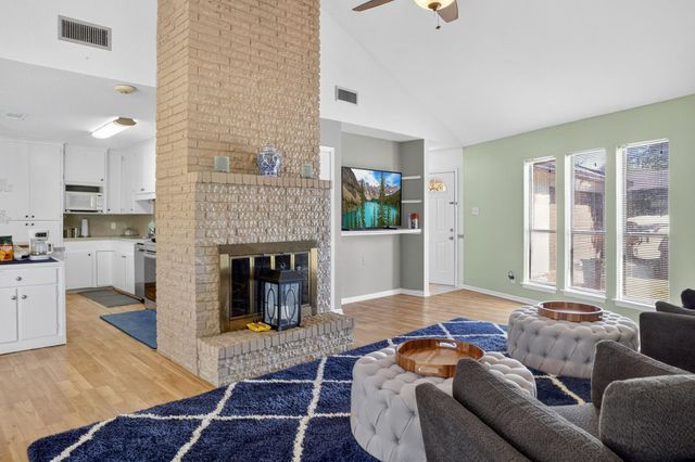 2210 Link Avenue, Orange, TX 77630