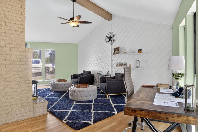 2210 Link Avenue, Orange, TX 77630