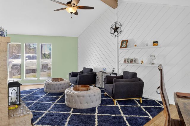 2210 Link Avenue, Orange, TX 77630