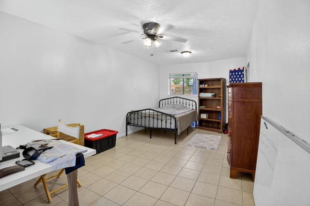 2210 Link Avenue, Orange, TX 77630