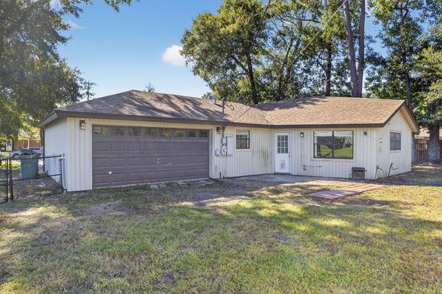 2210 Link Avenue, Orange, TX 77630