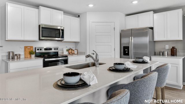 5325 WHITE GROVE Lane, Jacksonville, FL 32219