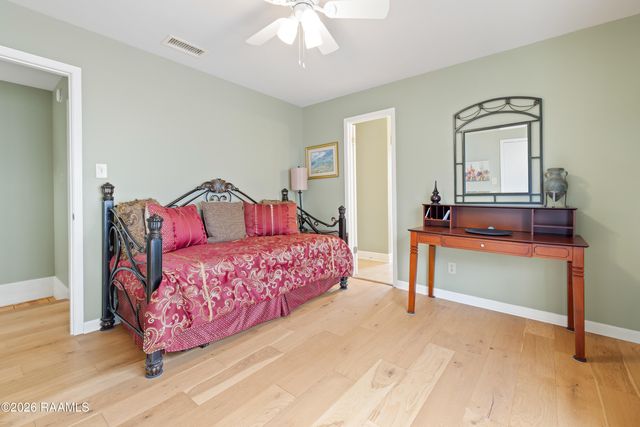 1304 E Bayou Parkway 5b, Lafayette, LA 70508
