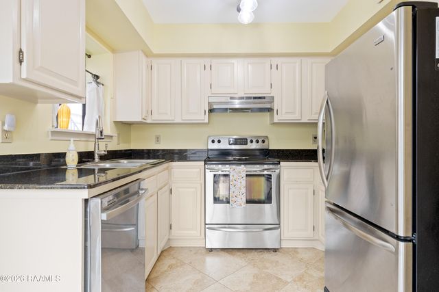 1304 E Bayou Parkway 5b, Lafayette, LA 70508