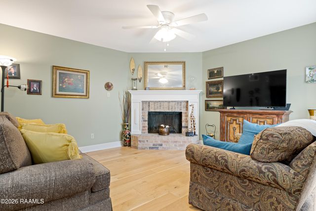 1304 E Bayou Parkway 5b, Lafayette, LA 70508