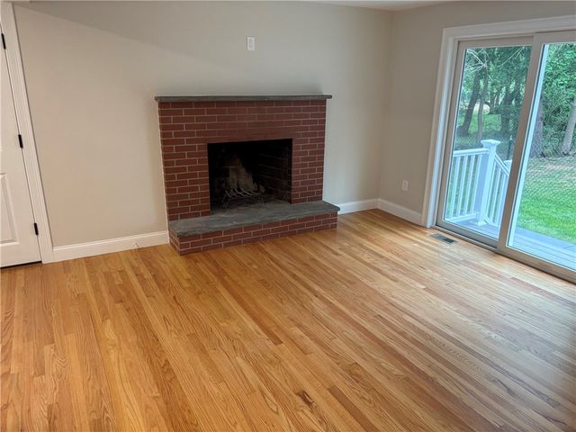 76 Beverly Road, East Providence, RI 02915