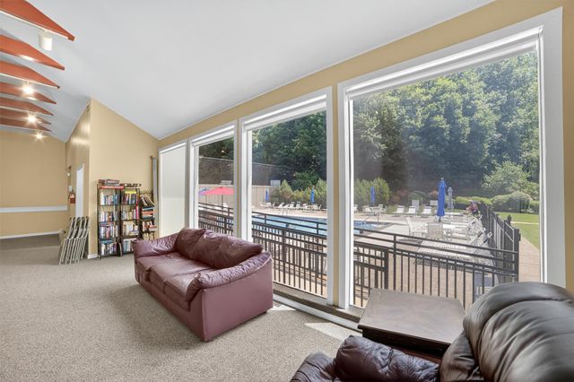14 Steven Drive 1, Ossining, NY 10562