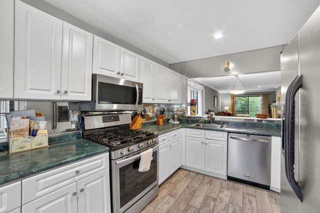 14 Steven Drive 1, Ossining, NY 10562