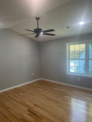 27 Havana Rd, Worcester, MA 01603