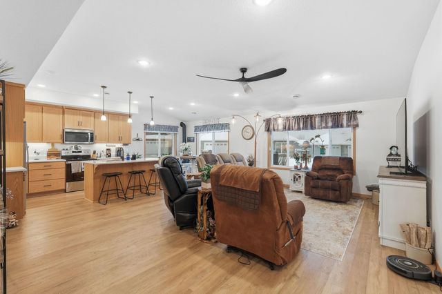 511 Southfork Circle SE, Hutchinson, MN 55350