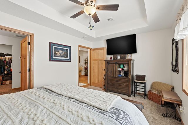 511 Southfork Circle SE, Hutchinson, MN 55350