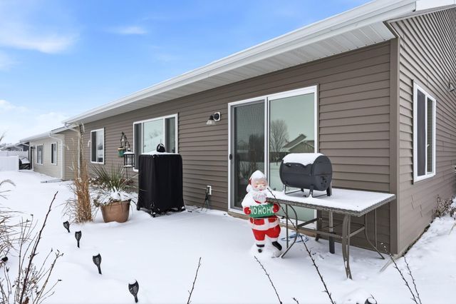 511 Southfork Circle SE, Hutchinson, MN 55350