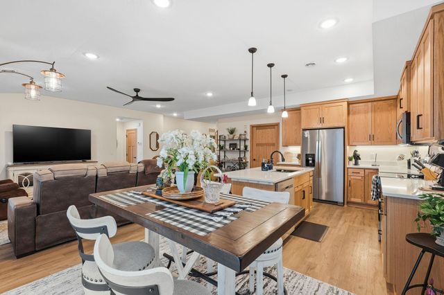 511 Southfork Circle SE, Hutchinson, MN 55350