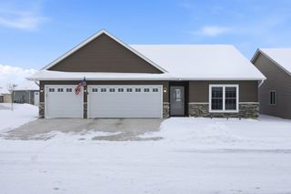 511 Southfork Circle SE, Hutchinson, MN 55350