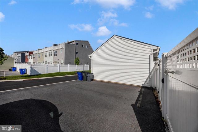 1310 MARSALIS PL, Frederick, MD 21702