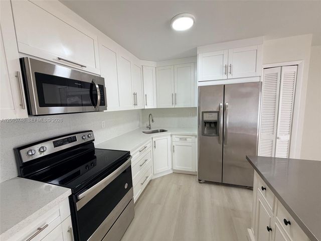 6514 SW 128th Pl 6514, Miami, FL 33183