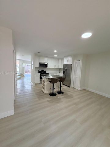 6514 SW 128th Pl 6514, Miami, FL 33183