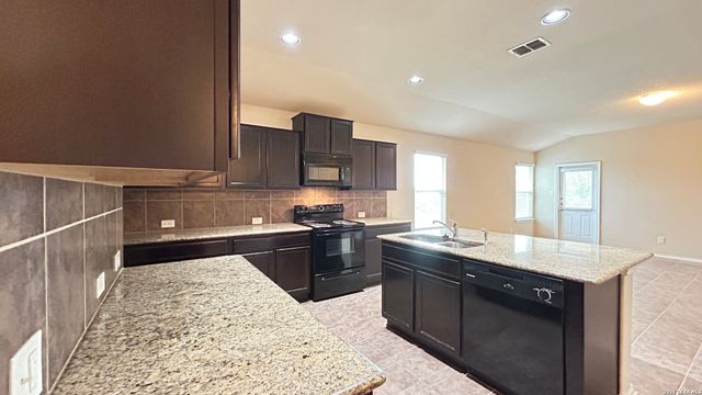 2127 EMERALD EDGE, San Antonio, TX 78245