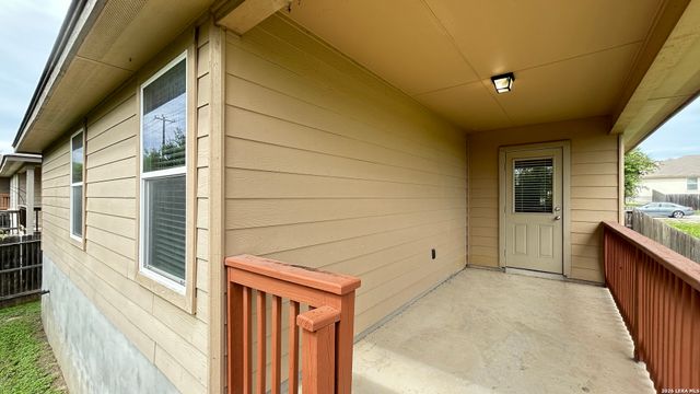 2127 EMERALD EDGE, San Antonio, TX 78245