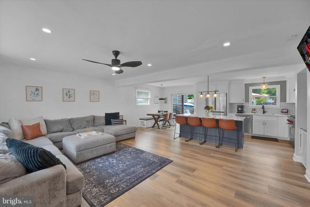 1019 HOWARD RD, Warminster, PA 18974