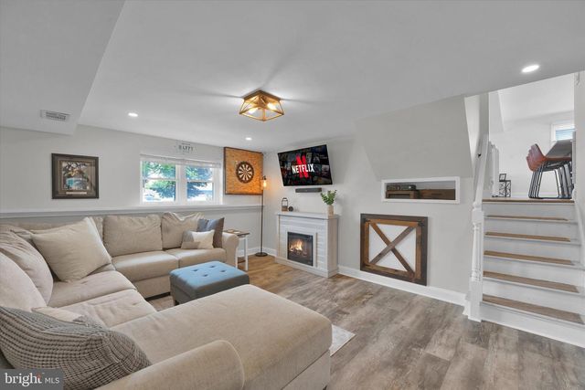 1019 HOWARD RD, Warminster, PA 18974