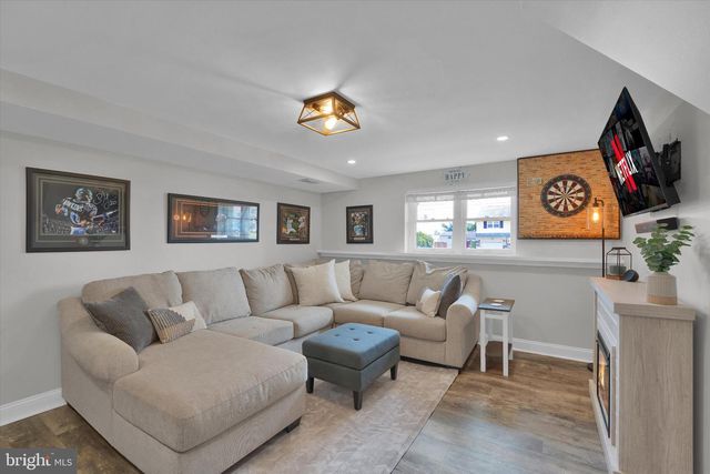 1019 HOWARD RD, Warminster, PA 18974