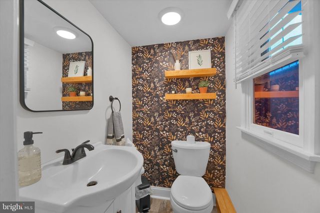 1019 HOWARD RD, Warminster, PA 18974
