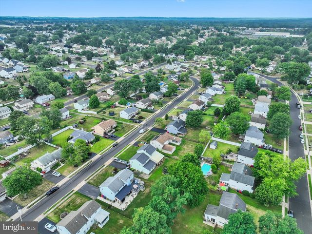 1019 HOWARD RD, Warminster, PA 18974
