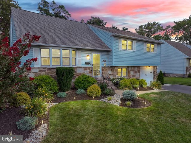 1019 HOWARD RD, Warminster, PA 18974