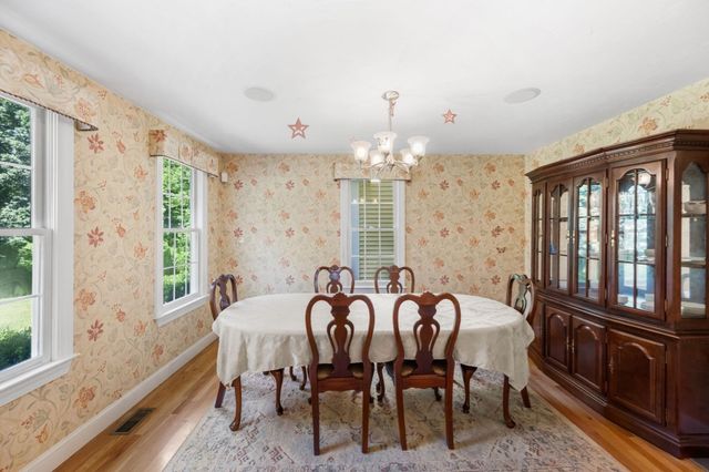 101 Schoolhouse Ln, Boxborough, MA 01719