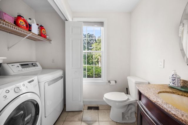 101 Schoolhouse Ln, Boxborough, MA 01719