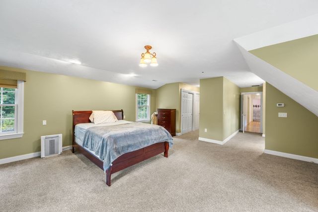 101 Schoolhouse Ln, Boxborough, MA 01719