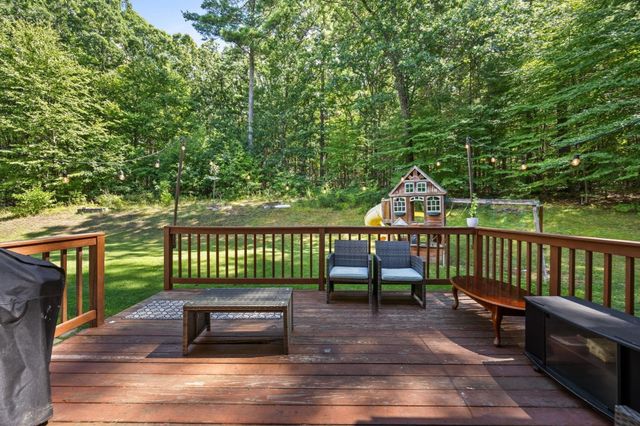 101 Schoolhouse Ln, Boxborough, MA 01719
