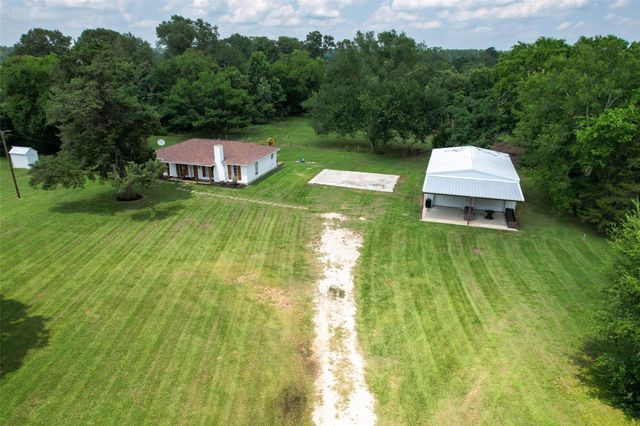 1137 Jones Road, New Waverly, TX 77358