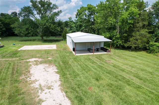 1137 Jones Road, New Waverly, TX 77358