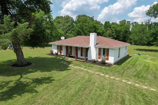 1137 Jones Road, New Waverly, TX 77358