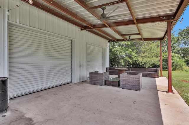 1137 Jones Road, New Waverly, TX 77358