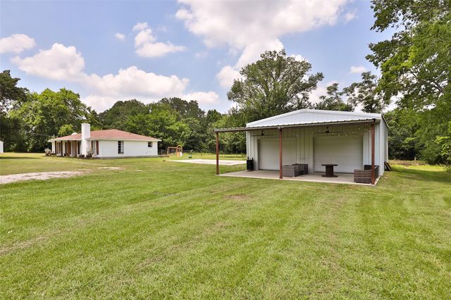 1137 Jones Road, New Waverly, TX 77358