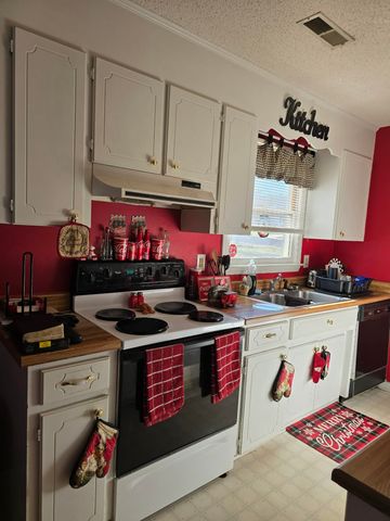 416 Pisgah Lane, Inman, SC 29349